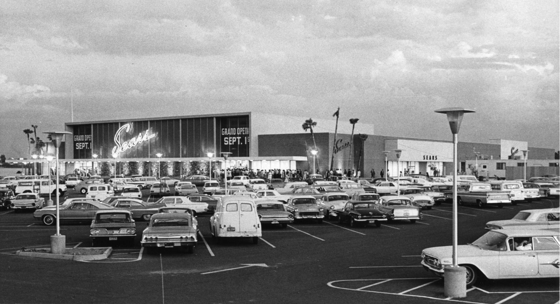 Visiting Sears' second location when it first opened in 1965